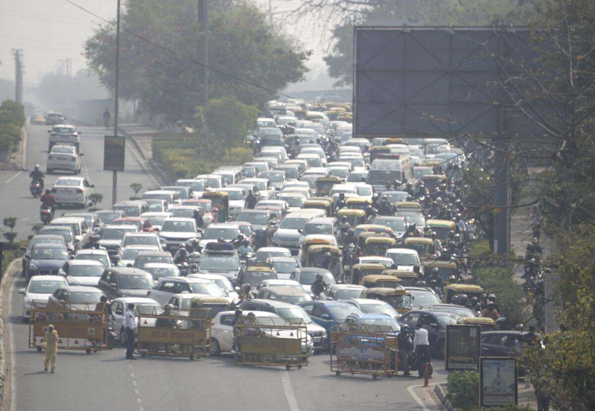Aam Aadmi Party protests: Heavy traffic jam in Delhi due to road closures
